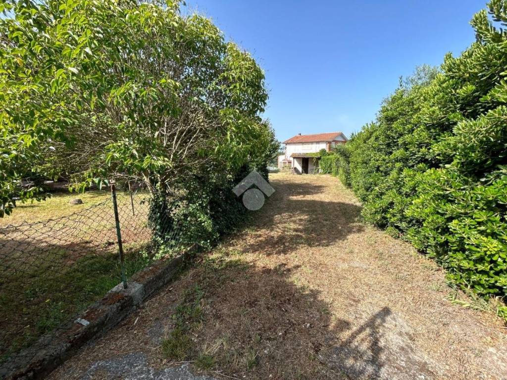 Villa a Aprilia in Via Adige, 32 - Foto 5