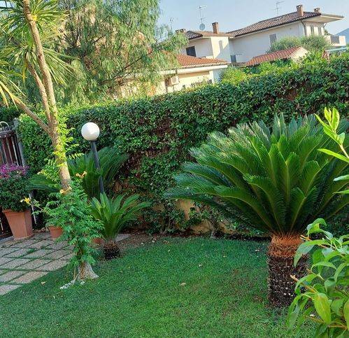 Casa indipendente a Fondi in Via Giovanni Bortolin 104 - Foto 4