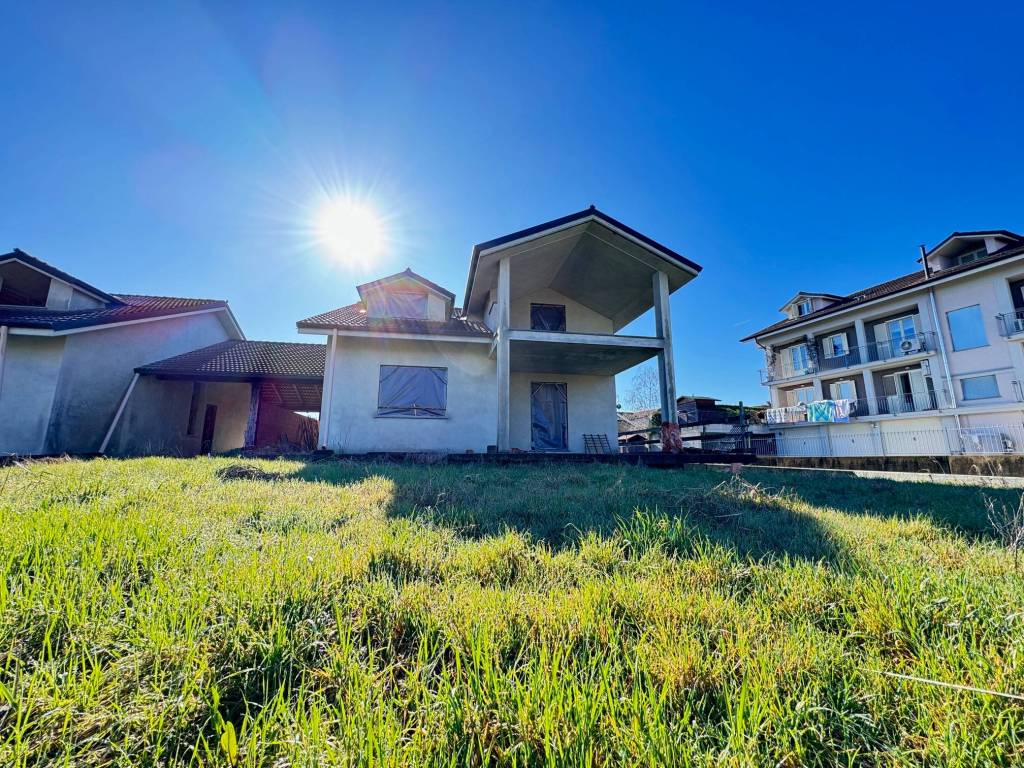 Villa a Canelli in Via Aldo Moro, 24 - Foto 2