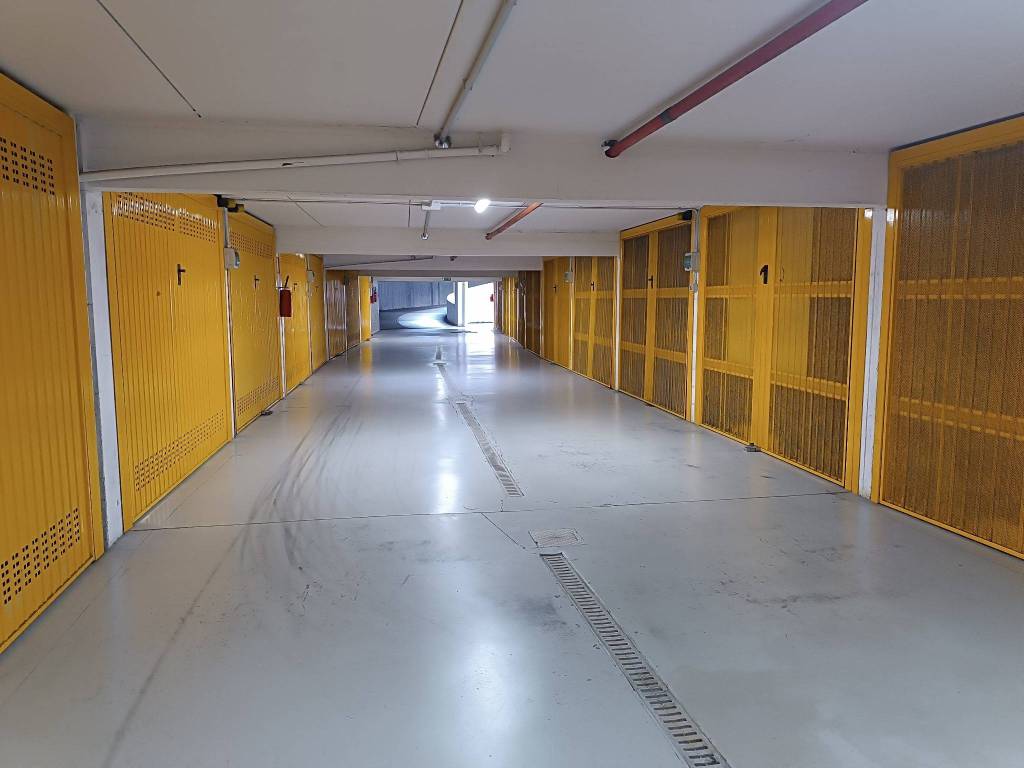 Box / garage a Genova in Via Puggia - Foto 3