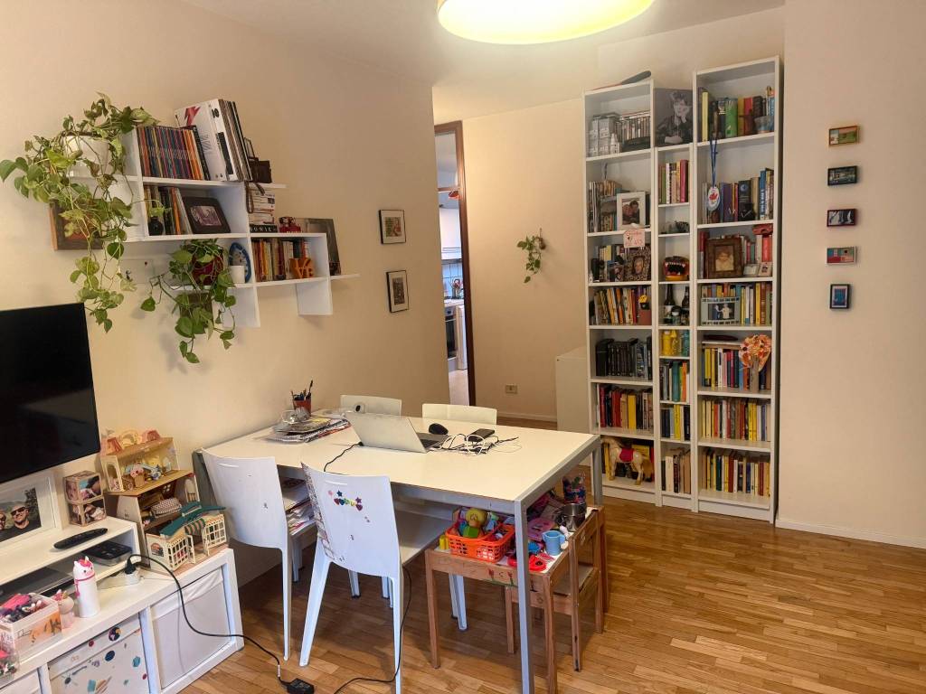 Appartamento a Vimercate in Via Camillo Benso di Cavour, 79 - Foto 2