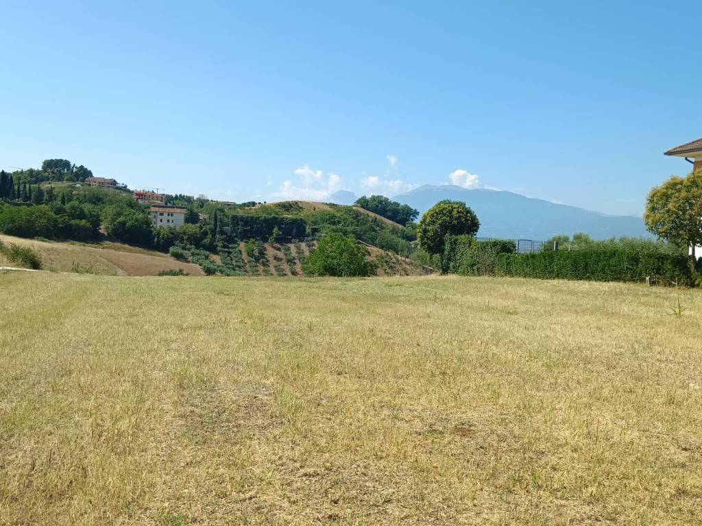 Terreno a Castorano in strada provinciale 18 - Foto 5