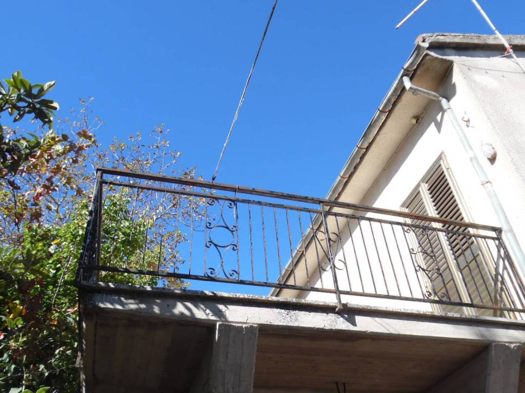 Appartamento a Sant'angelo dei lombardi in via piani - Foto 5