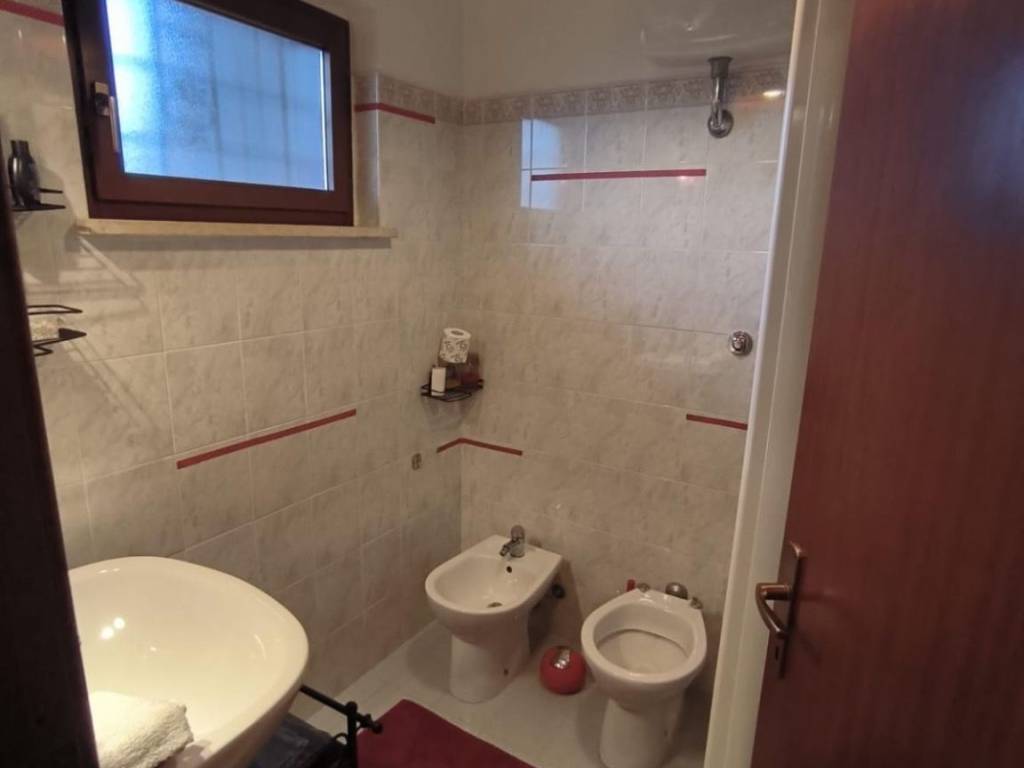 Appartamento a Latina in Viale del Parco - Foto 5