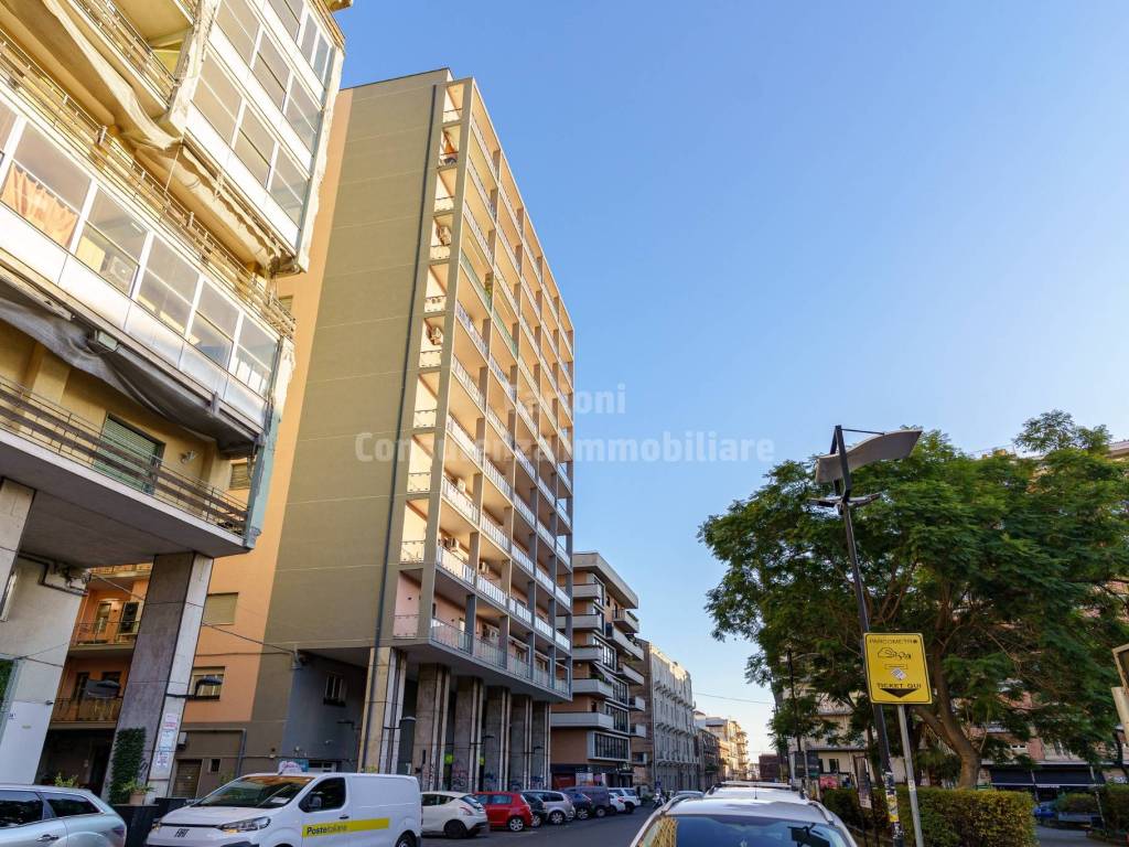 Appartamento a Catania in Largo Rosolino Pilo, 39 - Foto 2