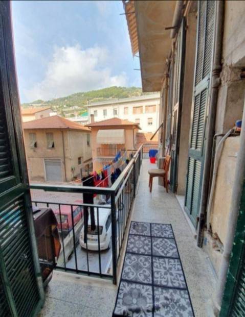 Appartamento a Ventimiglia in Via Camillo Benso di Cavour, 67 - Foto 2