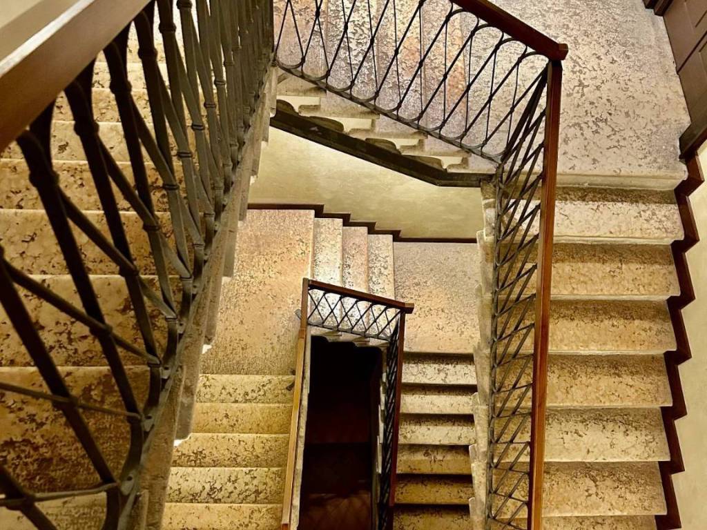 Appartamento a Mantova in via Giulio Romano, 12 - Foto 3