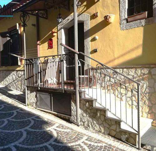 Appartamento a Ospedaletto d'alpinolo in Vicolo Secondo Fontanelle, 10 - Foto 2