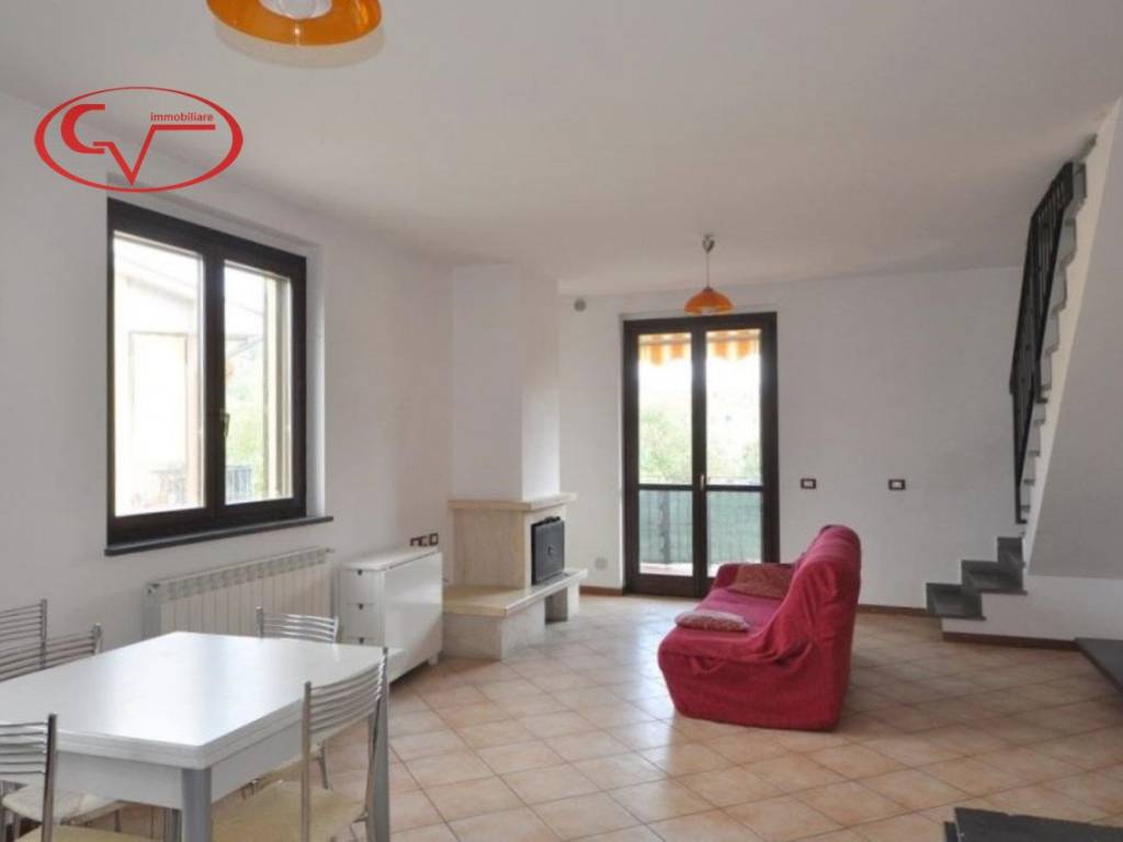Appartamento a Montevarchi in Via Aldo Capitini - Foto 2