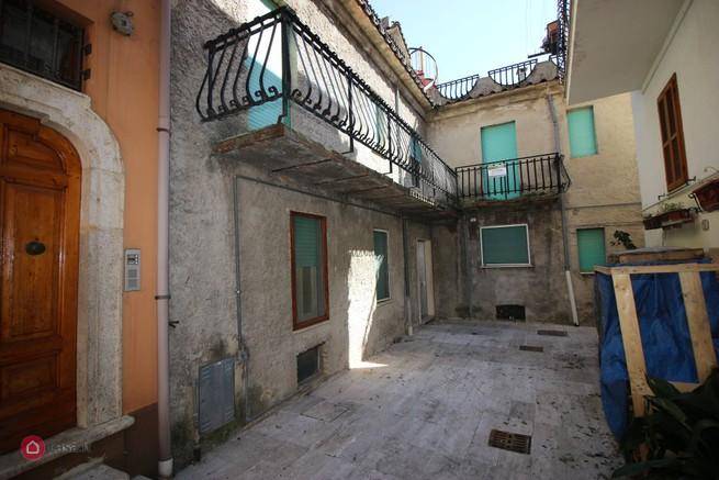 Villa a Torano nuovo in Via Vincenzo Comi 19 - Foto 4