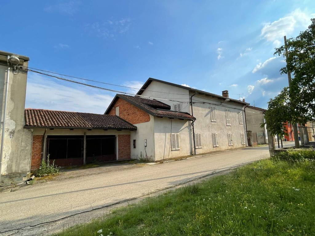 Rustico / casale a Asti in Frazione Quarto Inferiore - Foto 4