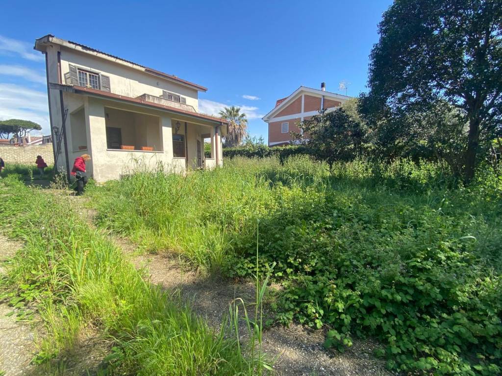 Villa a Ardea in Via Pratica di Mare - Foto 3