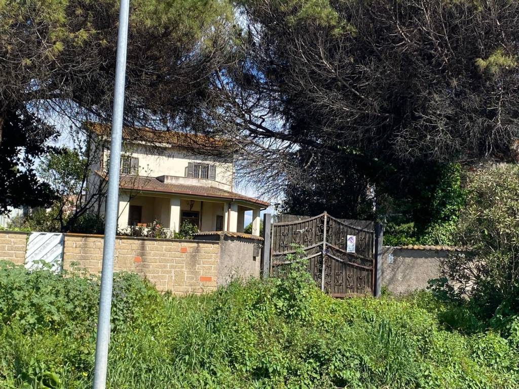 Villa a Ardea in Via Pratica di Mare - Foto 5