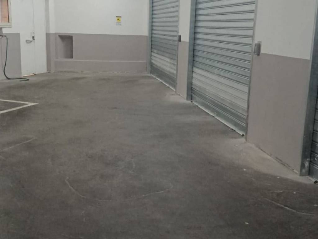 Box / garage a Napoli in Via San Filippo - Foto 2