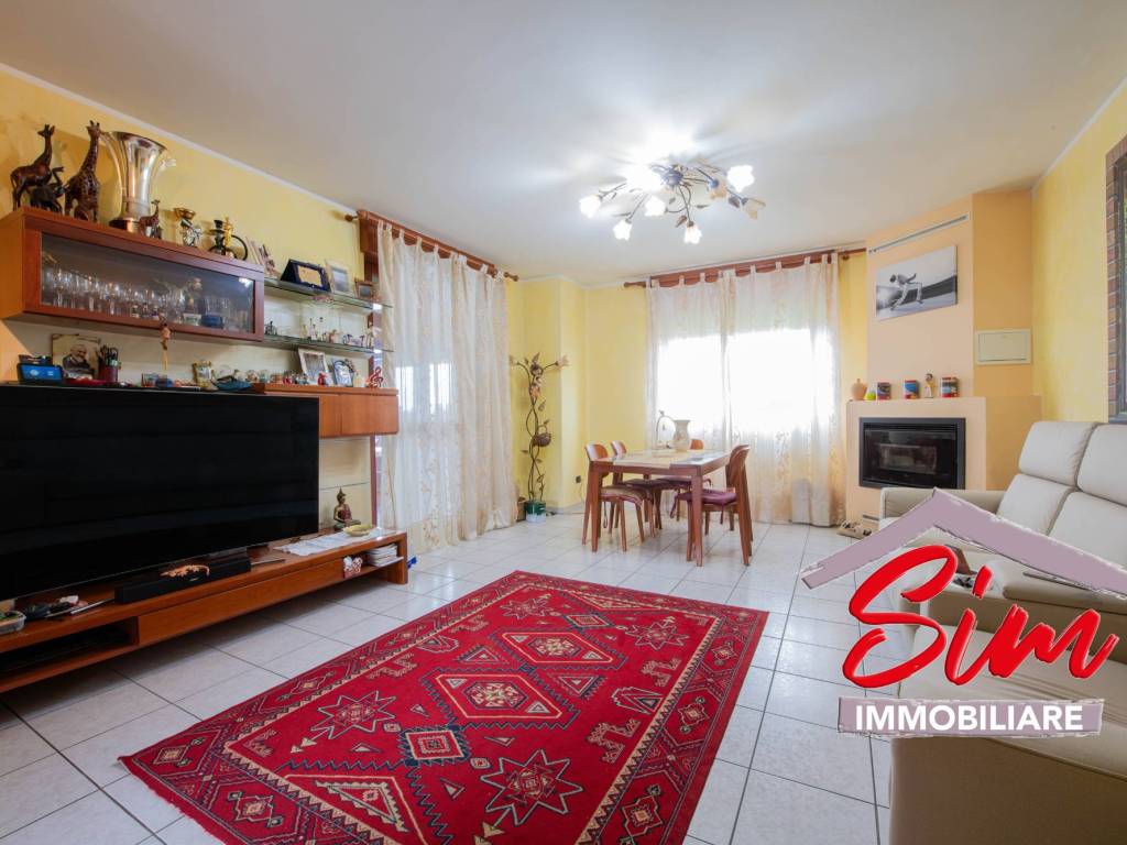 Appartamento a Trecate in Corso Roma - Foto 3