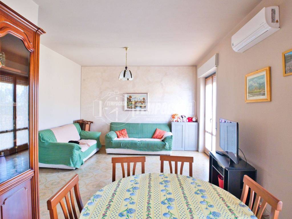 Appartamento a Trecate in Via Niccolò Machiavelli - Foto 4