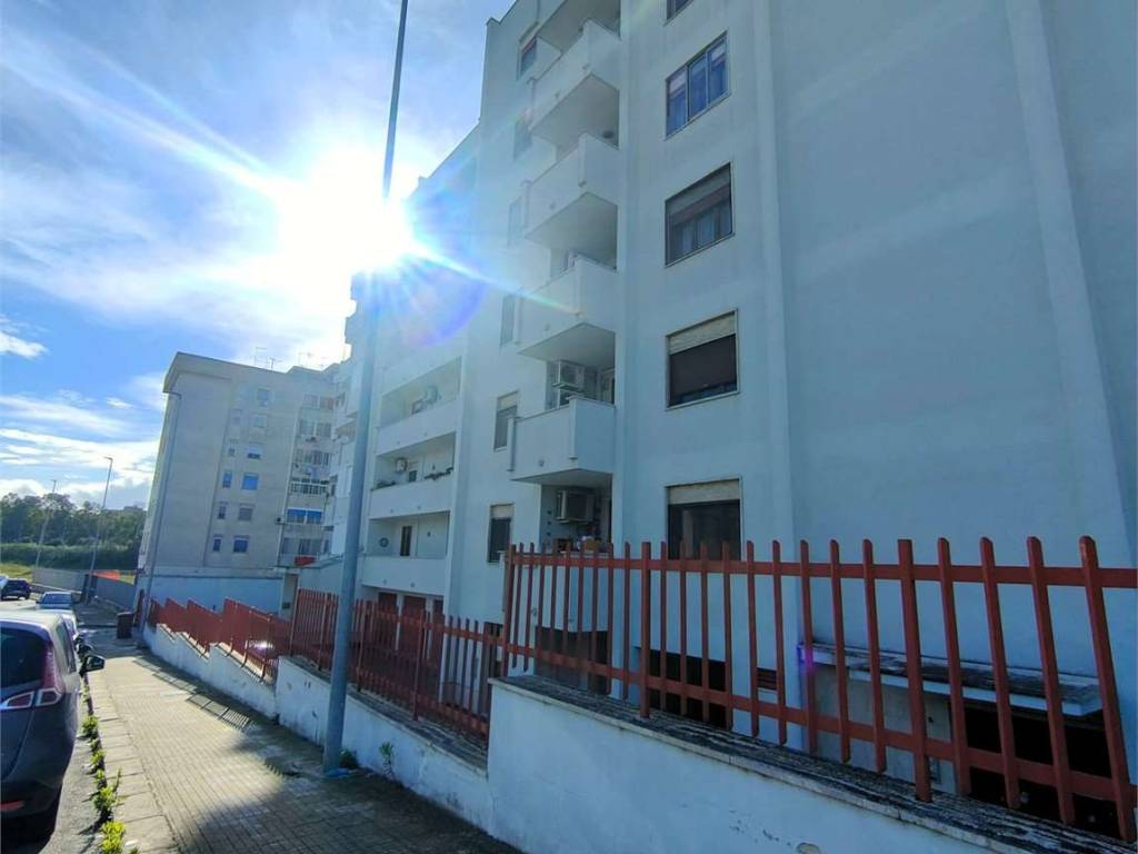 Appartamento a Brindisi in Via Nardelli, 11 - Foto 2