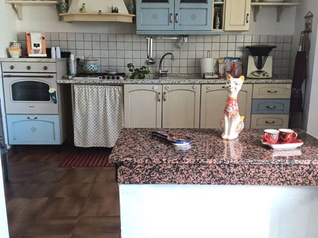 Villa a Caltanissetta in Via Michele dell'Aira, 18 - Foto 4