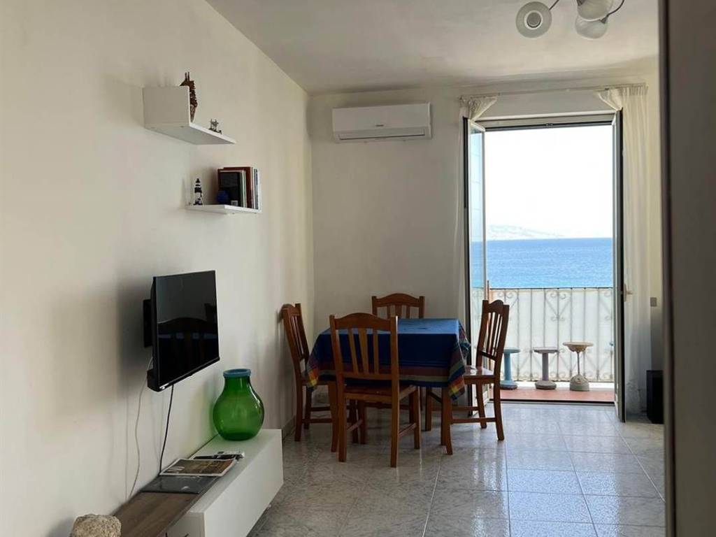 Appartamento a Messina in Via Consolare Pompea, 1289 - Foto 4
