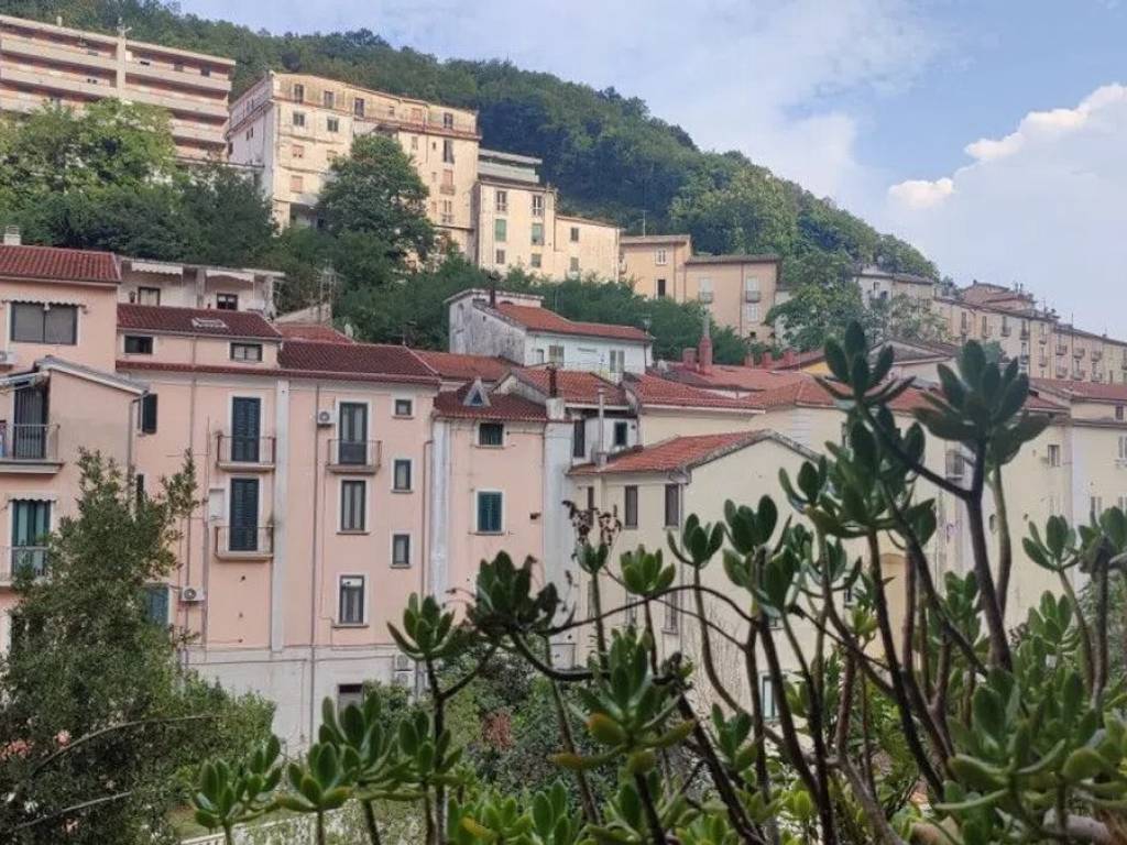 Villa a Santo stefano del sole in Via Piedi Ponte S.N.C. - Foto 2