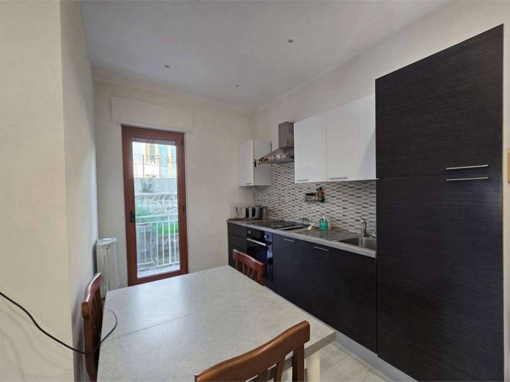 Appartamento a Catanzaro in Traversa VII viale crotone - Foto 3