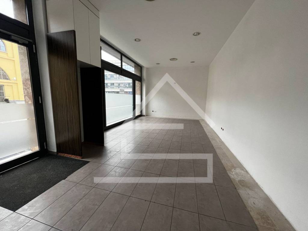 Immobile a Lecco in Corso Giacomo Matteotti - Foto 3