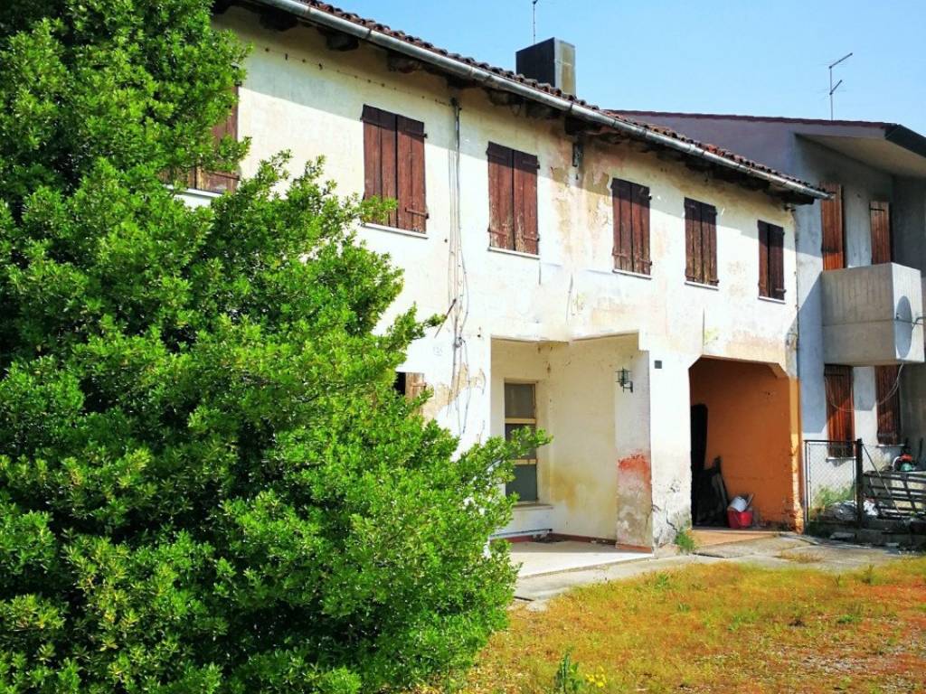 Rustico / casale a Castelfranco veneto in via Castellana - Foto 2