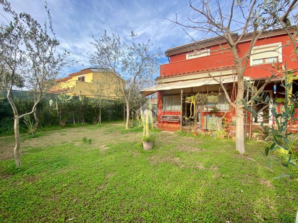 Villa a Capoterra in Via capri, 11 - Foto 2
