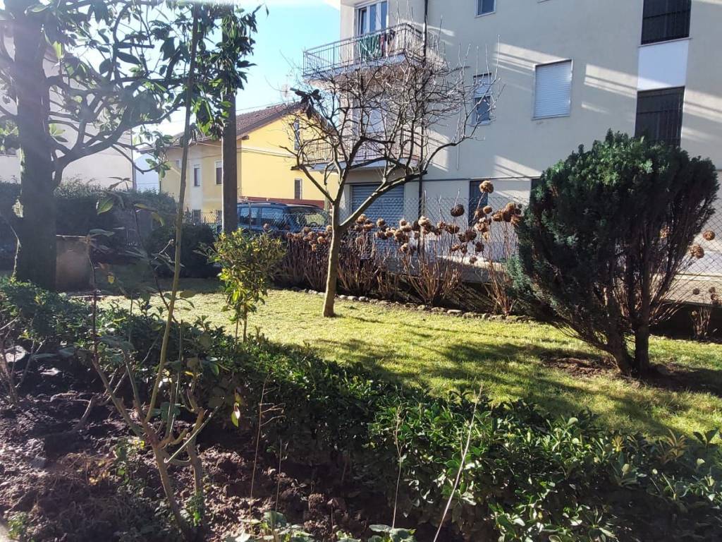 Appartamento a Chieri in Via Giuseppe Di Vittorio - Foto 5