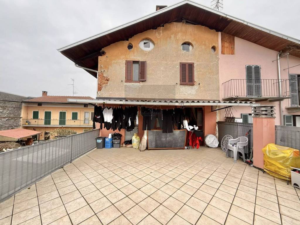 Appartamento a Biella in Via Antonio Bertola - Foto 2