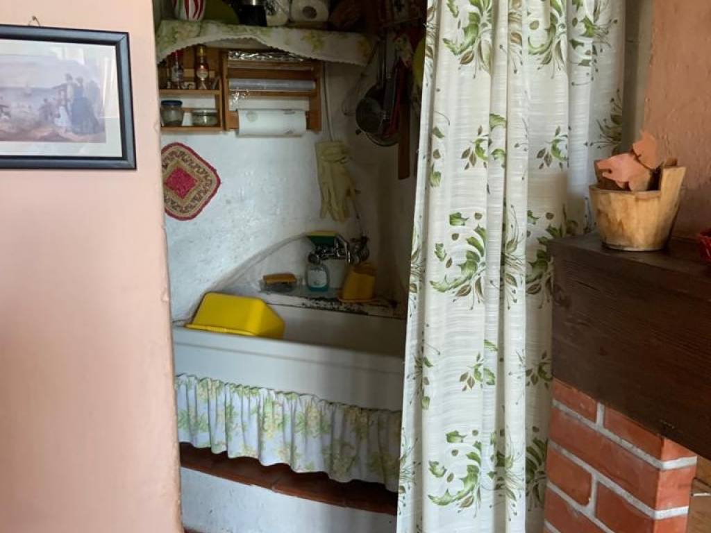 Casa indipendente a Montecatini-terme in Via dei Giannini - Foto 5