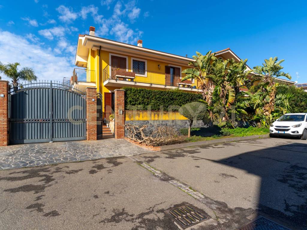 Villa a San gregorio di catania in Via N. Martoglio, 3 - Foto 3