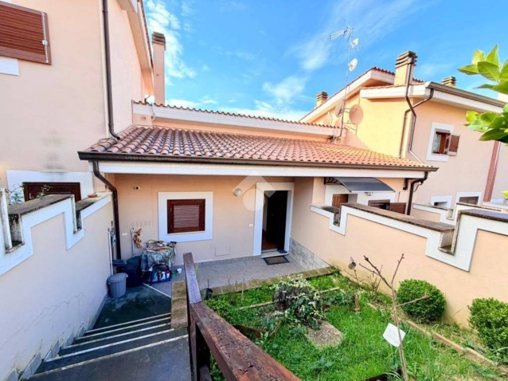 Appartamento a Forano in VIA CONTRADA SALA, 13 - Foto 4