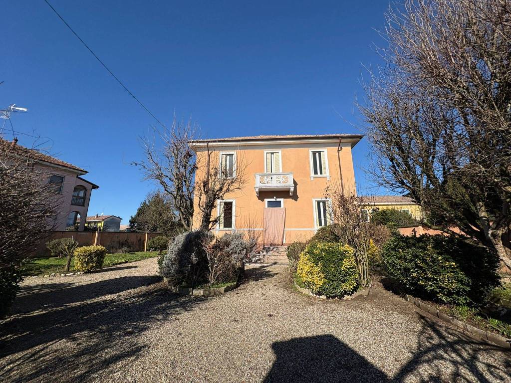Villa a Pavia in Via Montemaino, 16 - Foto 2