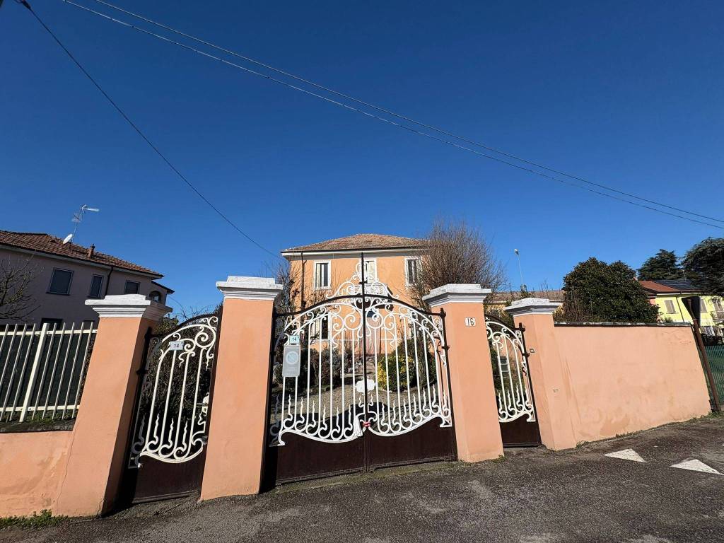 Villa a Pavia in Via Montemaino, 16 - Foto 3