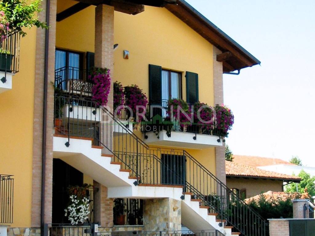 Appartamento a Magliano alfieri in Via Quattro Novembre snc - Foto 3
