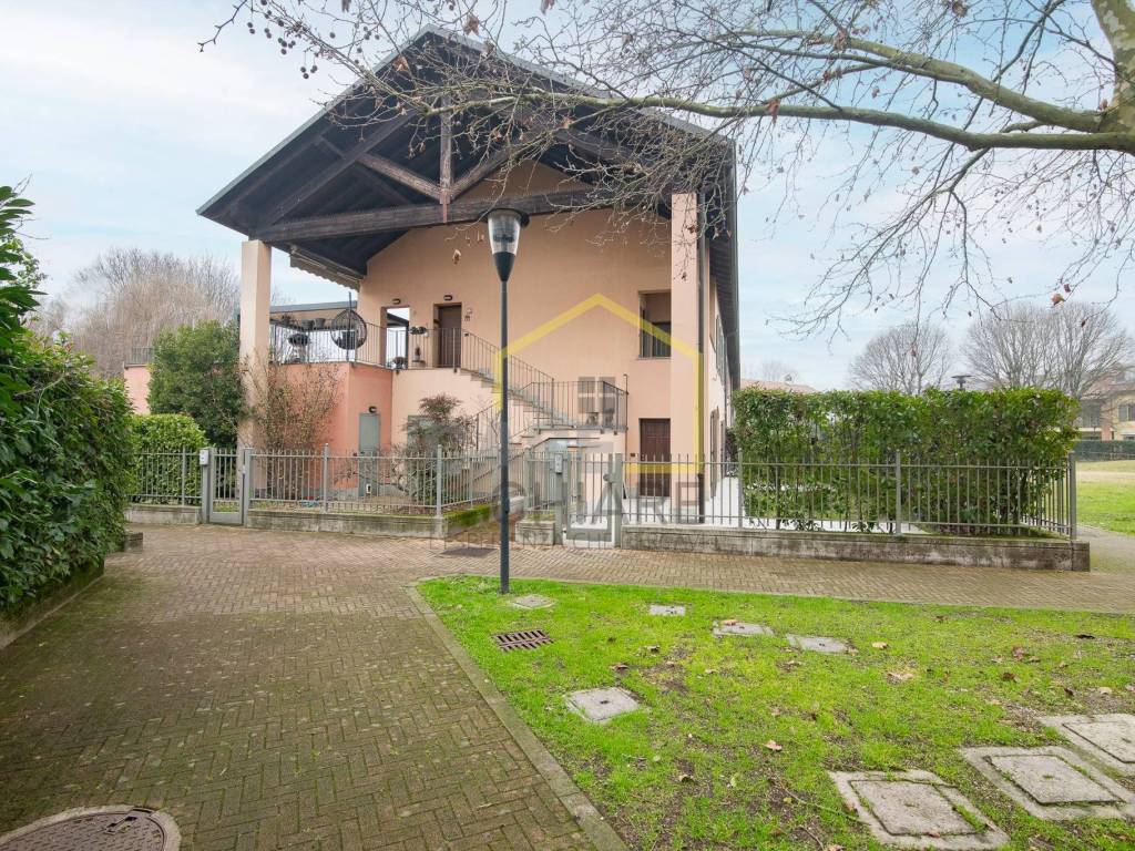 Appartamento a Lacchiarella in Via Cattanea - Foto 2