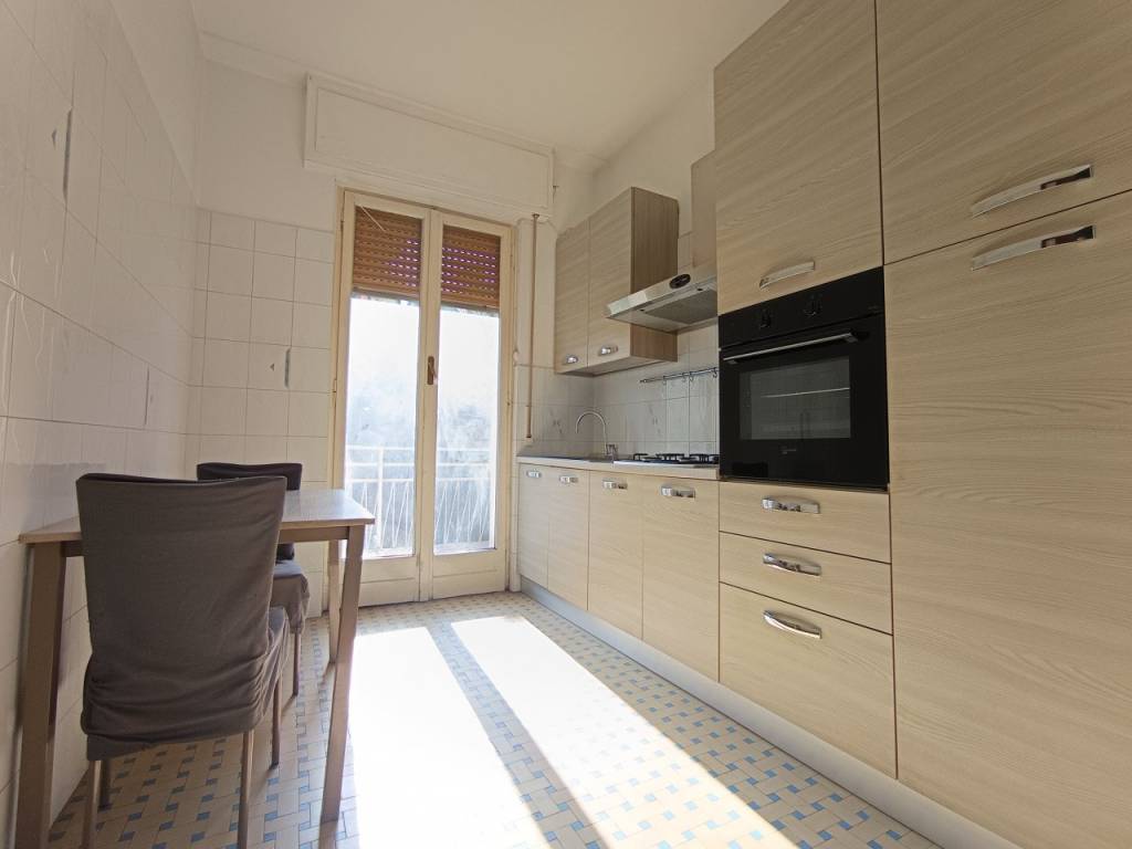 Appartamento a Savona in Corso Tardy e Benech - Foto 2