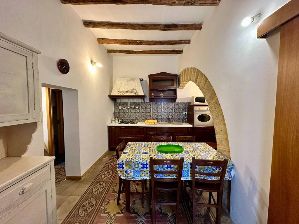 Casa indipendente a Castellammare del golfo in Via Giuseppe Giusti, 11 - Foto 3