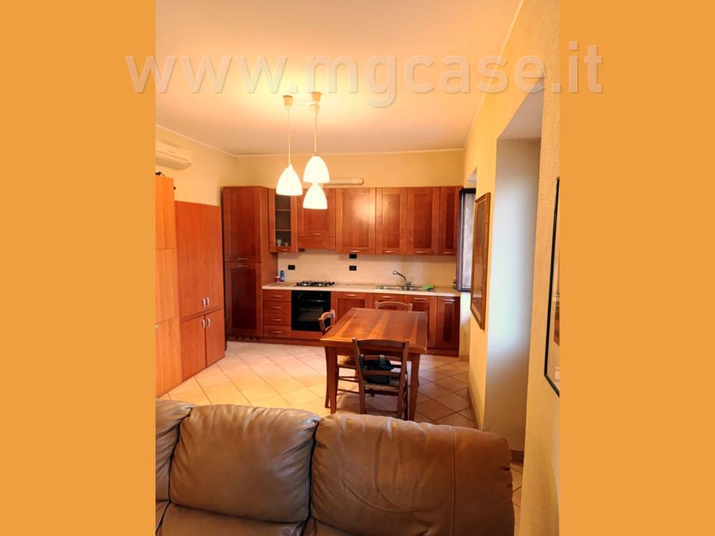 Appartamento a Sesto calende in Via Sant'Anna - Foto 3