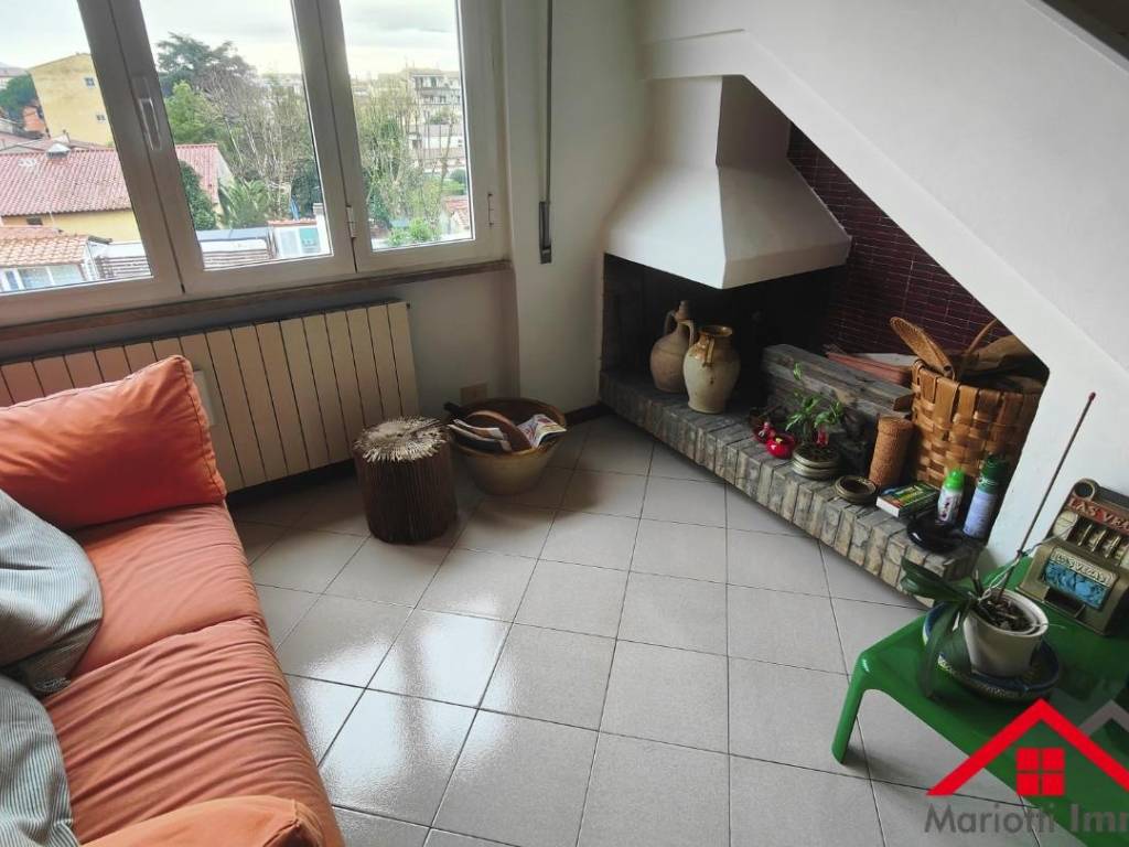 Attico / mansarda a Pisa in Via Derna - Foto 3