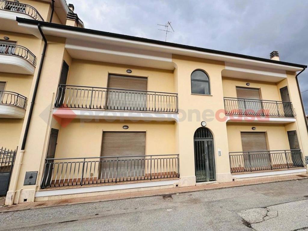 Casa indipendente a Avezzano in Via Monte Romanella, 12 - Foto 3