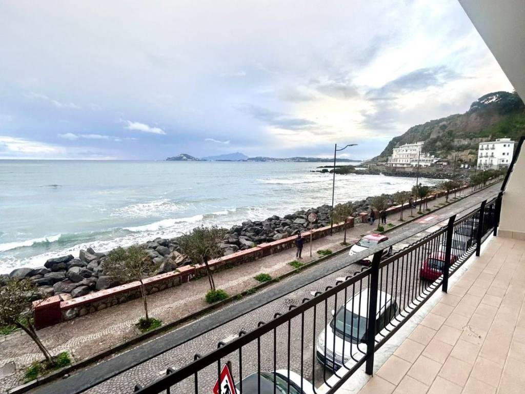 Appartamento a Pozzuoli in Via Napoli - Foto 3