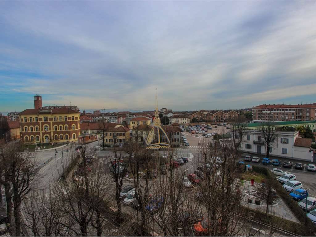 Appartamento a Vinovo in Piazza L. Rey, 20 - Foto 2