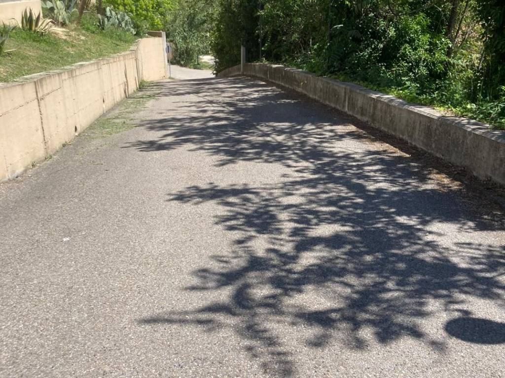 Terreno a Montesilvano in Via Alcide De Gasperi - Foto 4