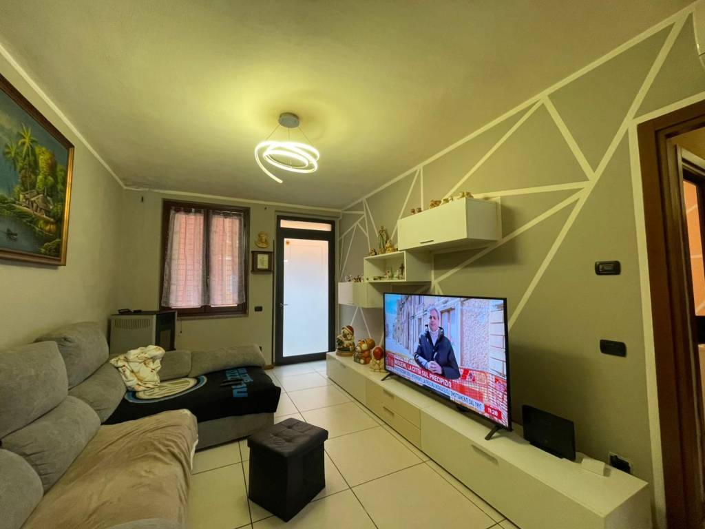 Appartamento a Crespiatica in Via Roma - Foto 5