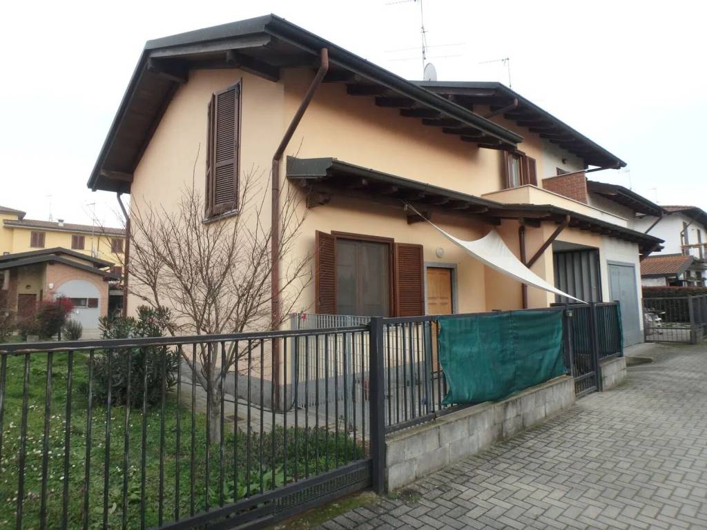 Villa a Gambolò in Via Belcredio, 11 - Foto 2
