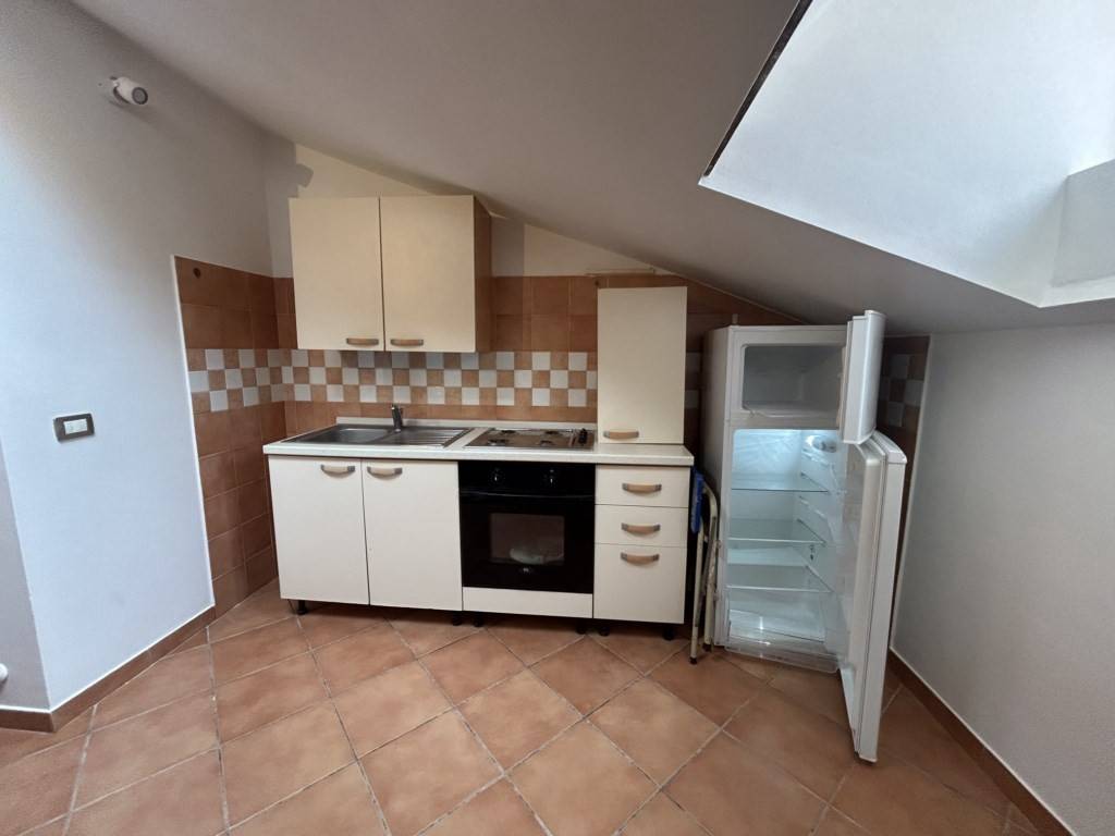 Appartamento a Viterbo in Via Orologio Vecchio - Foto 4