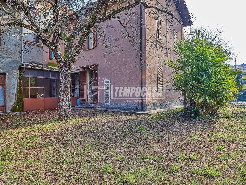 Villa a Varese in Via Nino Bixio - Foto 4