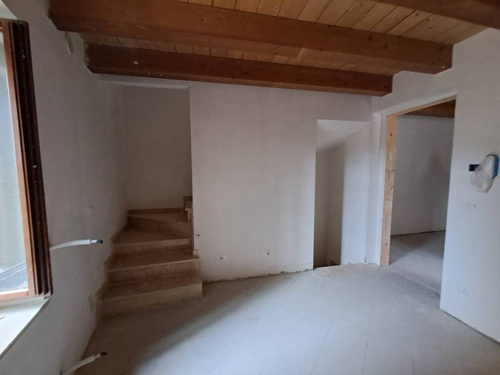 Casa indipendente a Rotella in via Annibal Caro, 5 - Foto 3